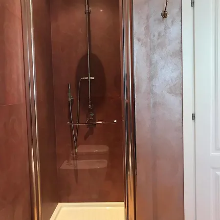 Abitare Al 42 Δωμάτια σε οικογενειακή κατοικία *