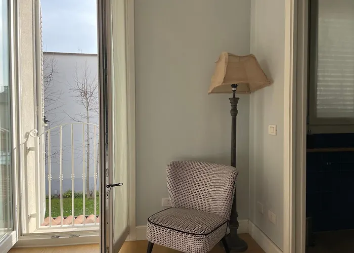 Alloggio in famiglia Abitare Al 42 *