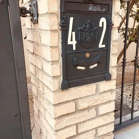 Abitare Al 42 منزل للإقامة *