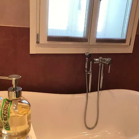 Abitare Al 42 منزل للإقامة